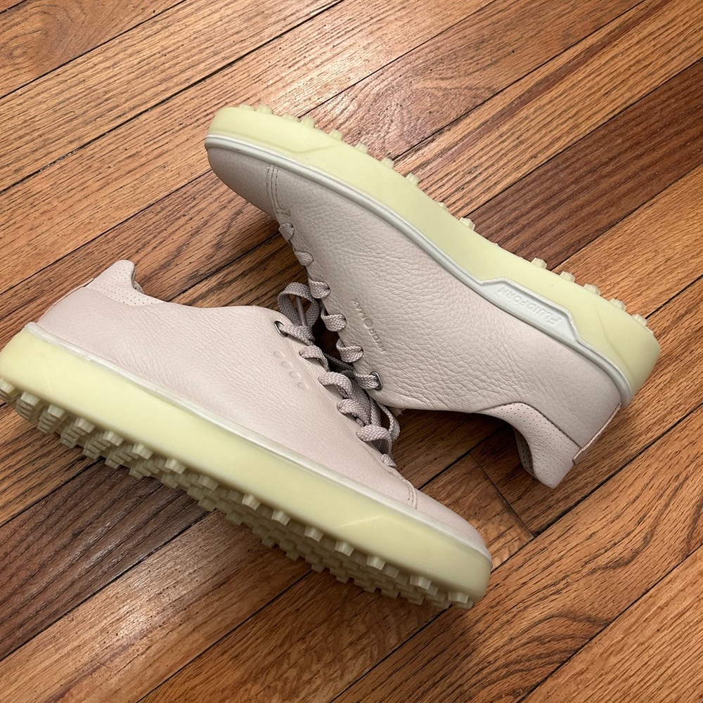 Ecco Limestone Spiked Golf Shoe ⛳️